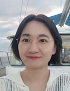 Miss Heeyoung Park