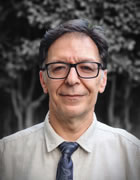 Dr Fary Manesh